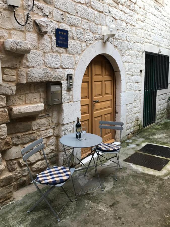 Old Town - Free Parking Apartment Trogir