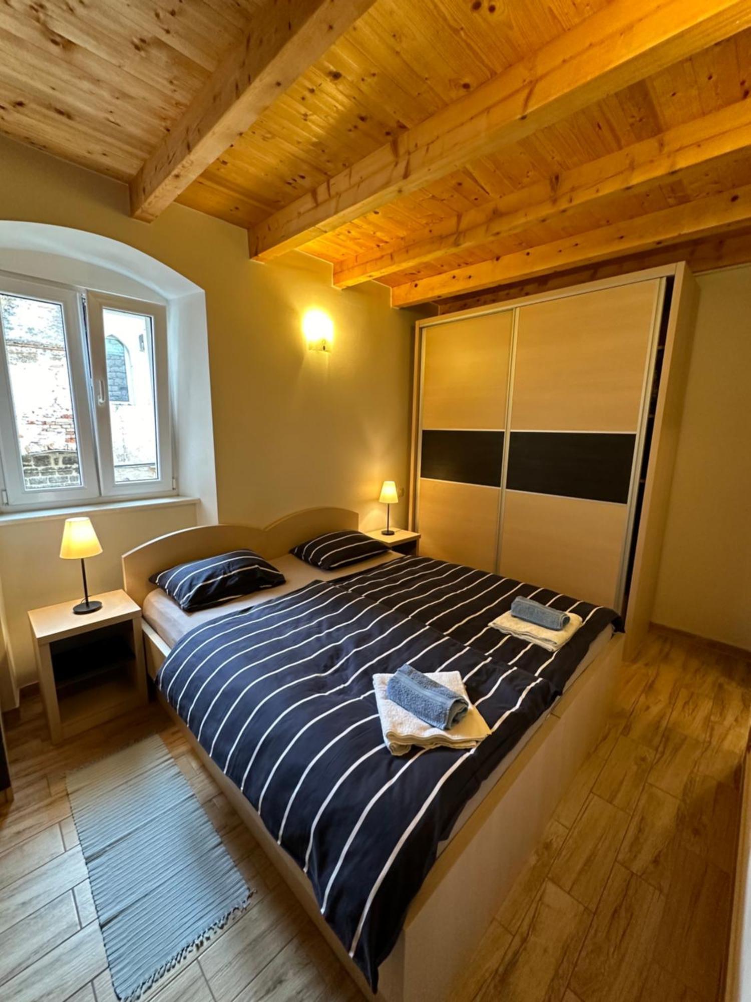 Old Town - Free Parking Apartment Trogir